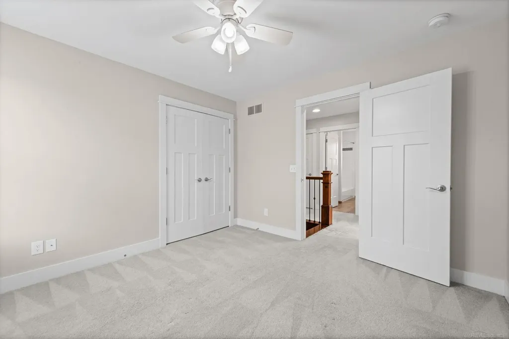 3712 Elmhurst Avenue Royal Oak City MI 48073