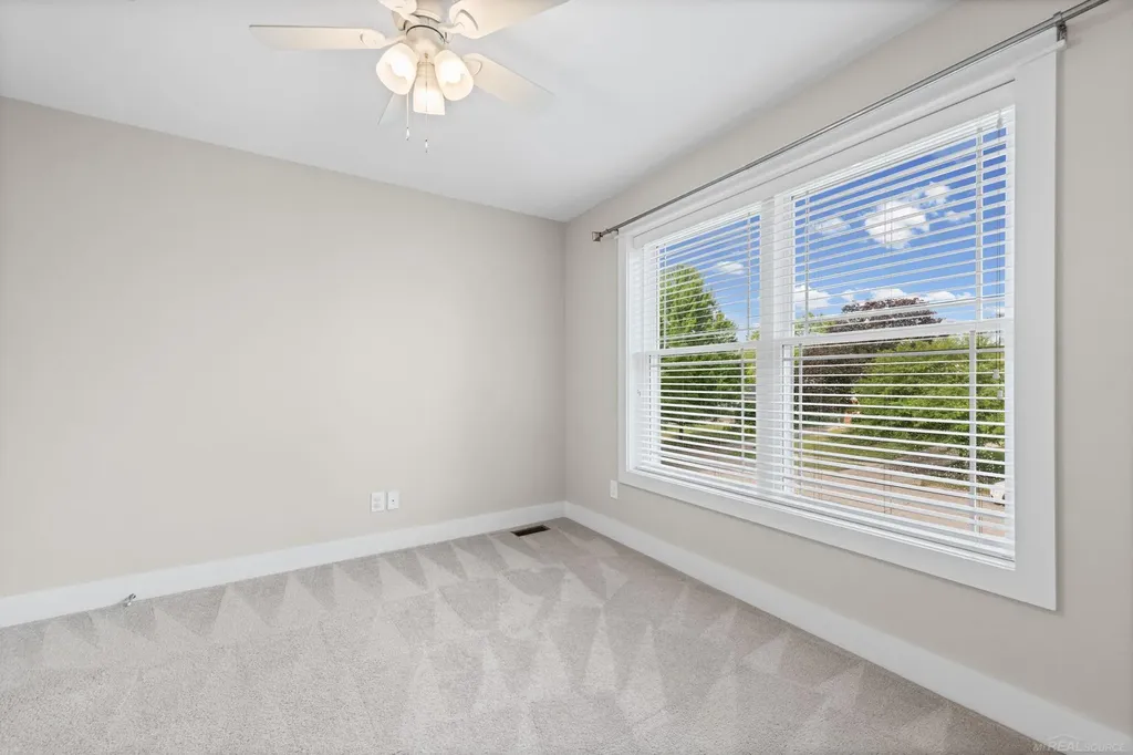 3712 Elmhurst Avenue Royal Oak City MI 48073