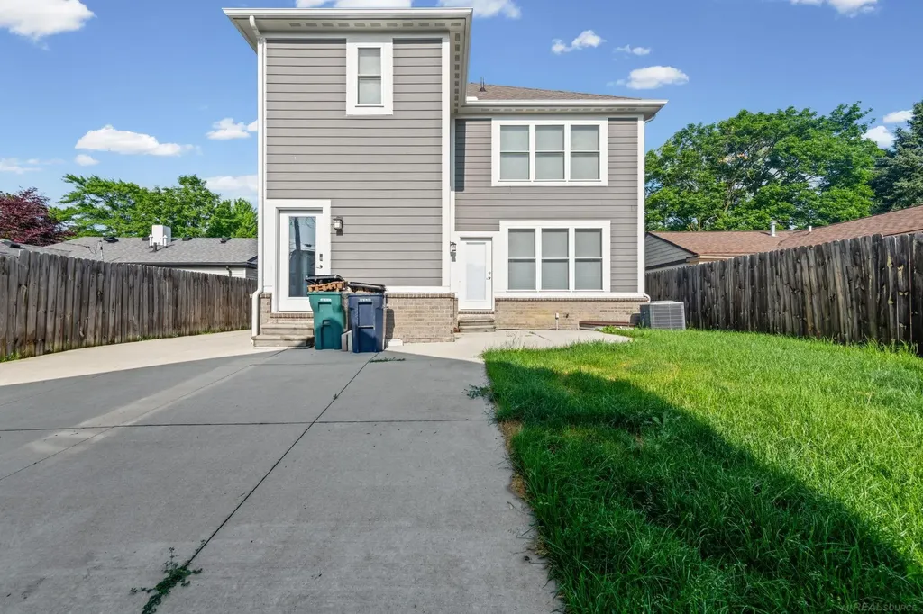 3712 Elmhurst Avenue Royal Oak City MI 48073