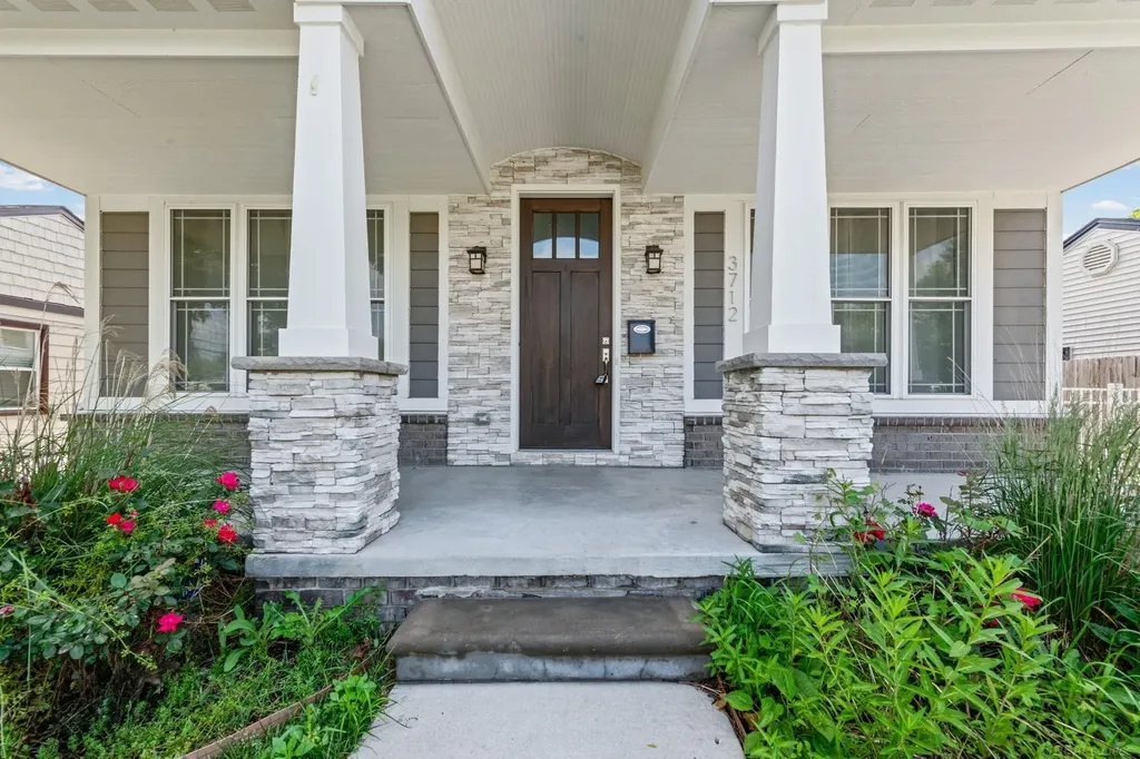 3712 Elmhurst Avenue Royal Oak City MI 48073