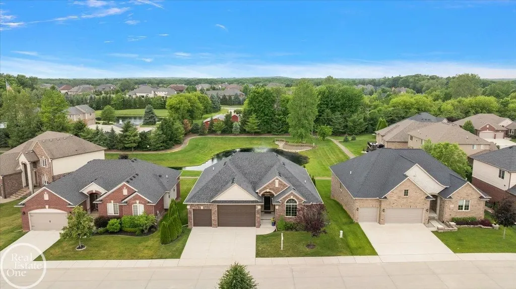 62861 Franklin Park Drive Washington Township MI 48094