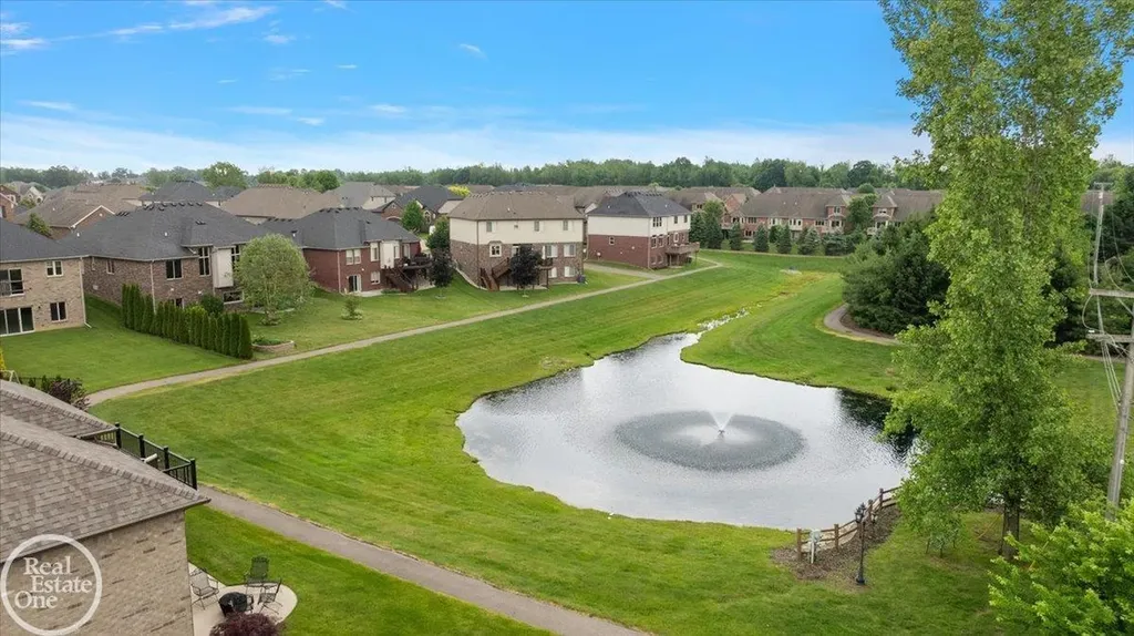 62861 Franklin Park Drive Washington Township MI 48094