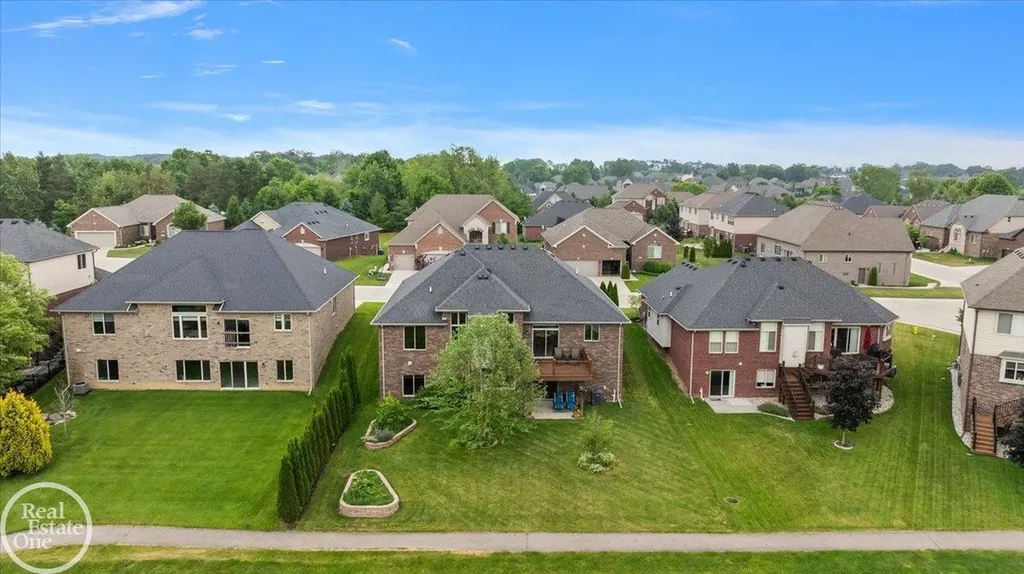 62861 Franklin Park Drive Washington Township MI 48094