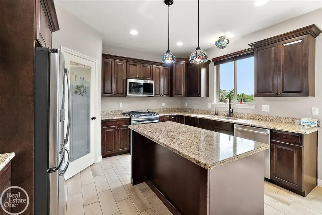 62861 Franklin Park Drive Washington Township MI 48094