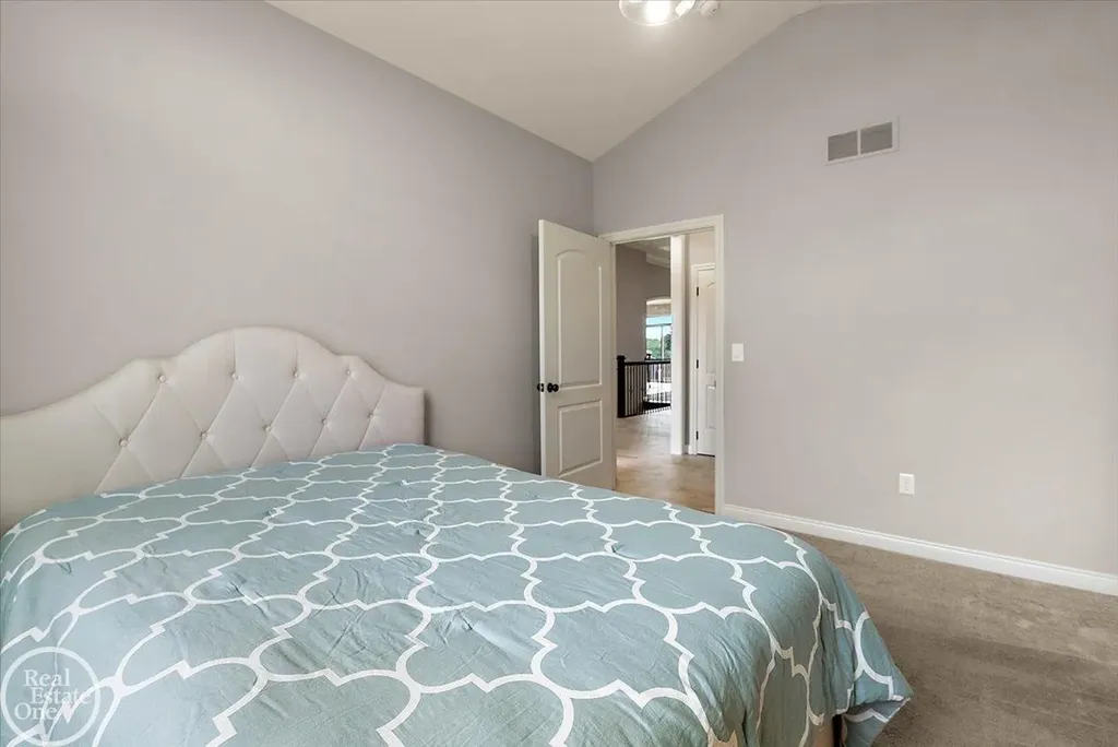 62861 Franklin Park Drive Washington Township MI 48094