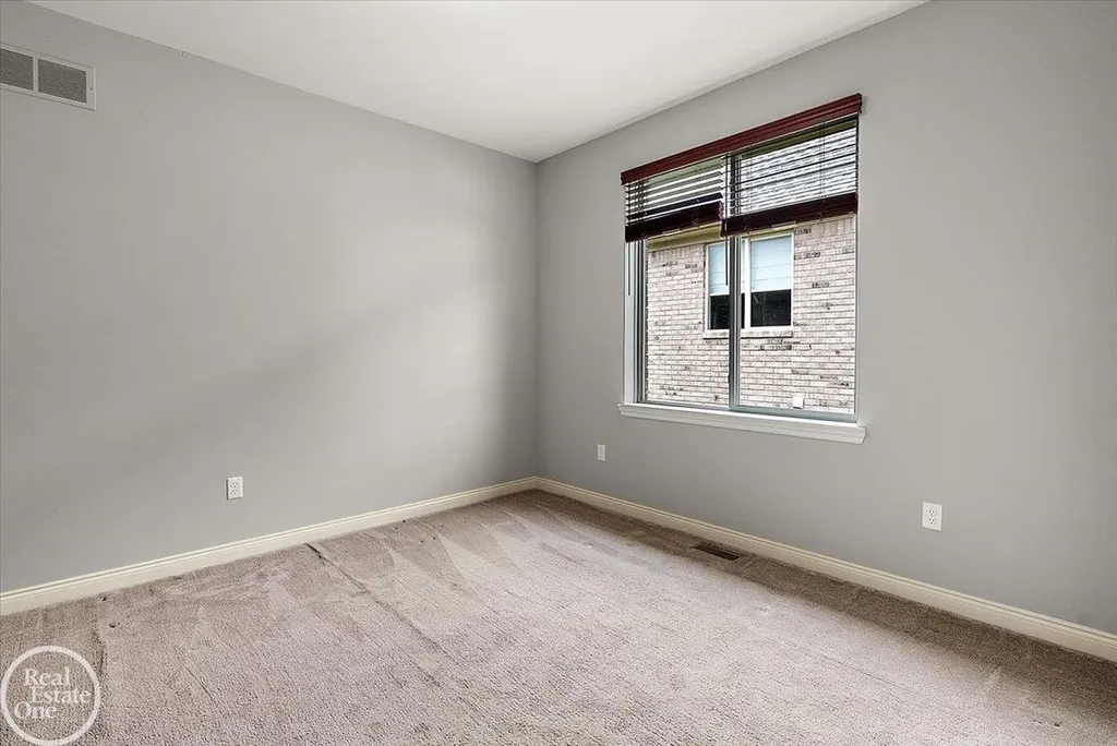 62861 Franklin Park Drive Washington Township MI 48094