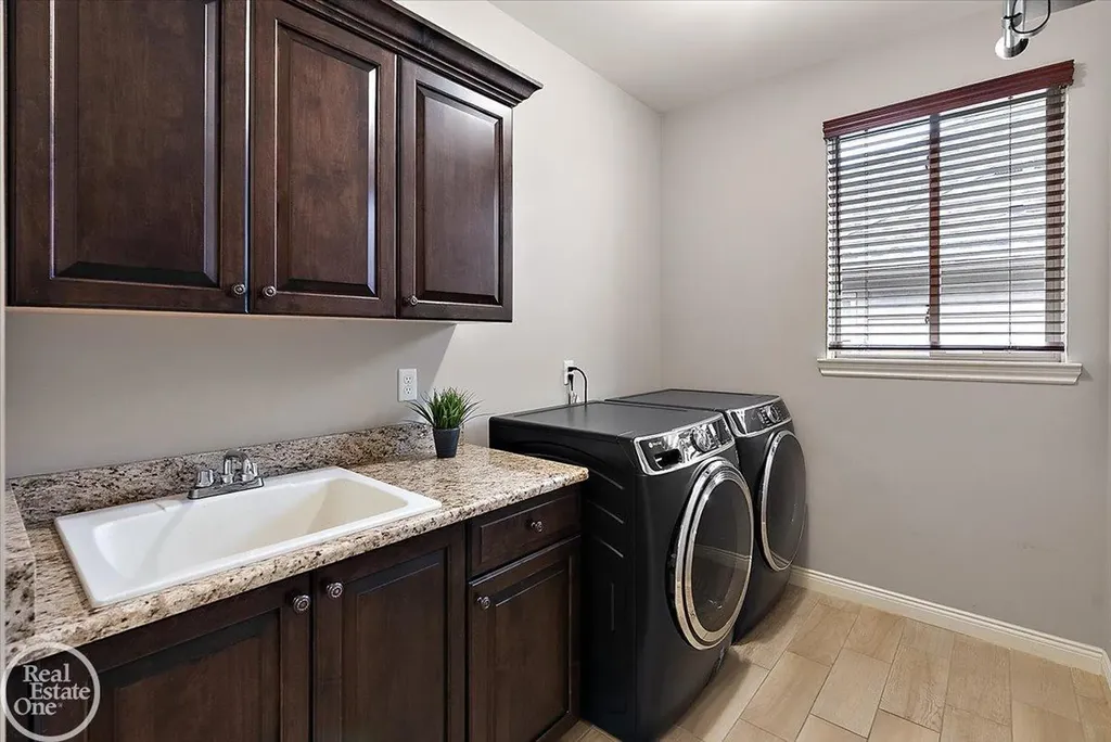 62861 Franklin Park Drive Washington Township MI 48094