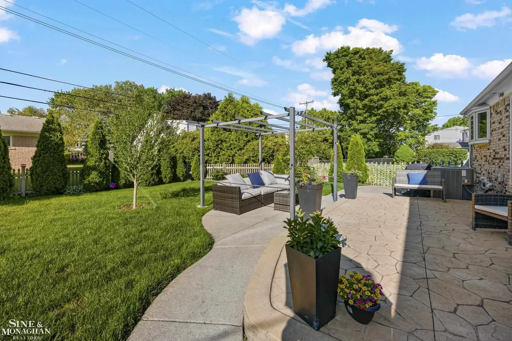 23276 Robert John Street St. Clair Shores City MI 48080