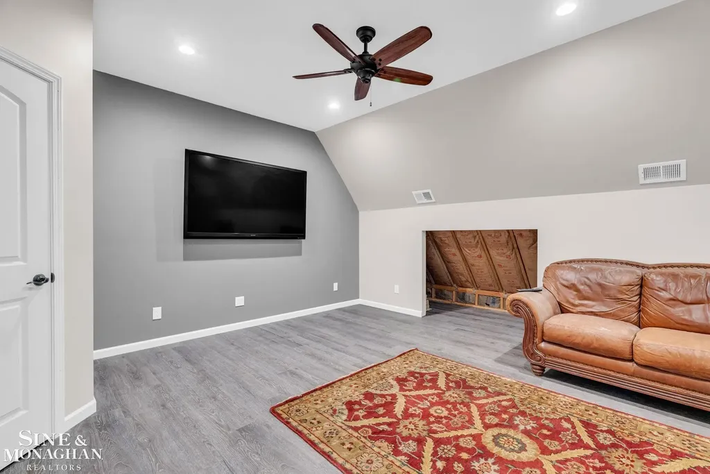 7329 Lindsey Road China Township MI 48054