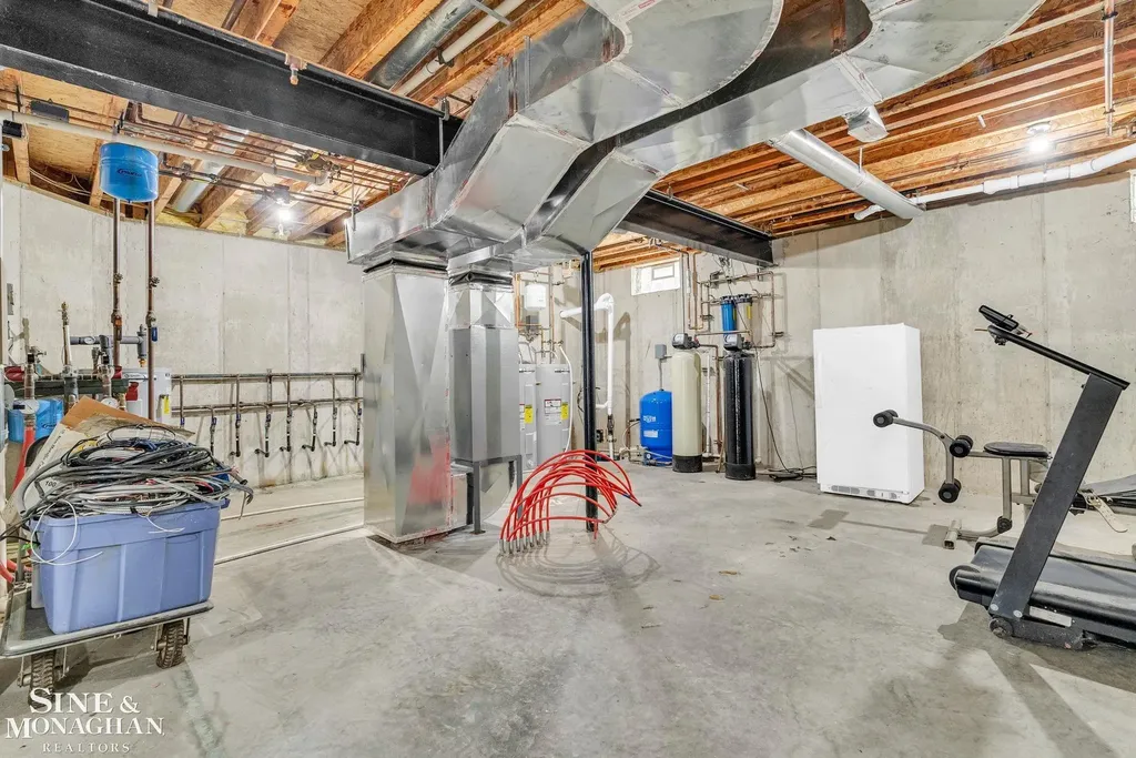 7329 Lindsey Road China Township MI 48054