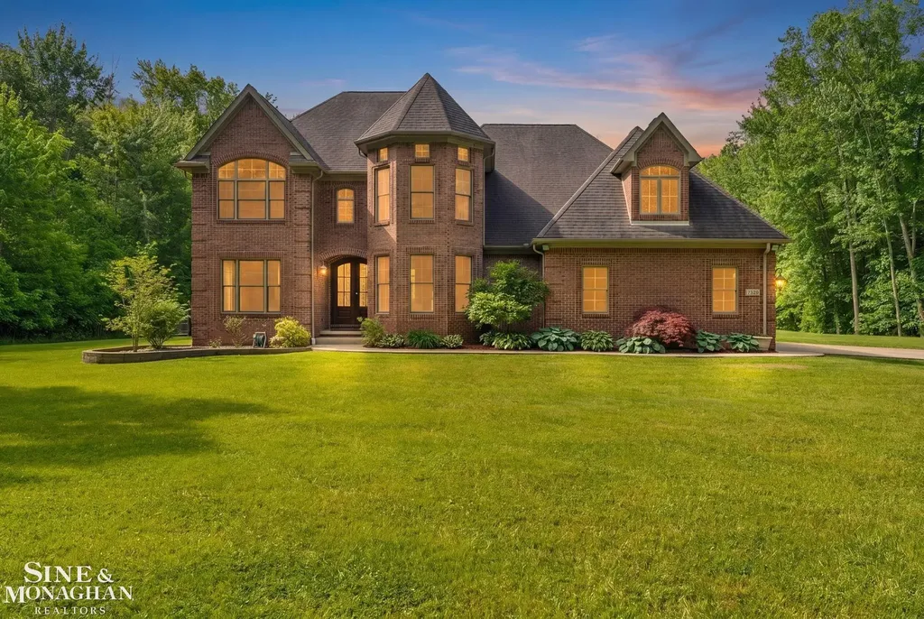 7329 Lindsey Road China Township MI 48054