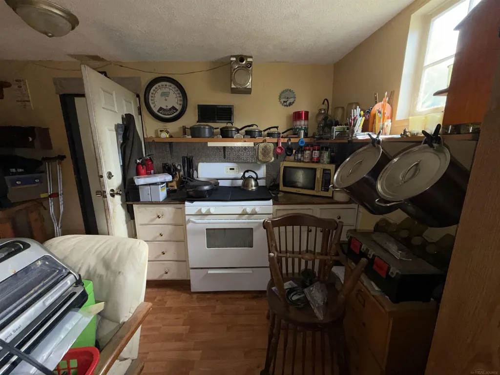 707 W 1st Street Gladwin Township MI 48624