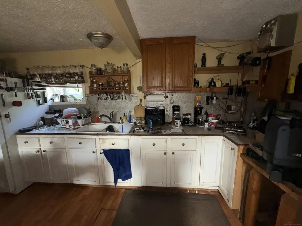 707 W 1st Street Gladwin Township MI 48624