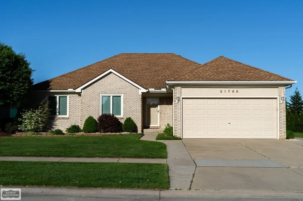 51768 Blue Spruce Drive Macomb Township MI 48042