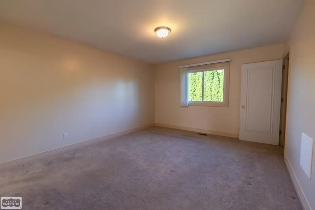 51768 Blue Spruce Drive Macomb Township MI 48042