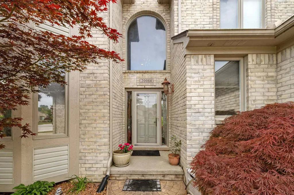 20084 Newcastle Court Macomb Township MI 48044