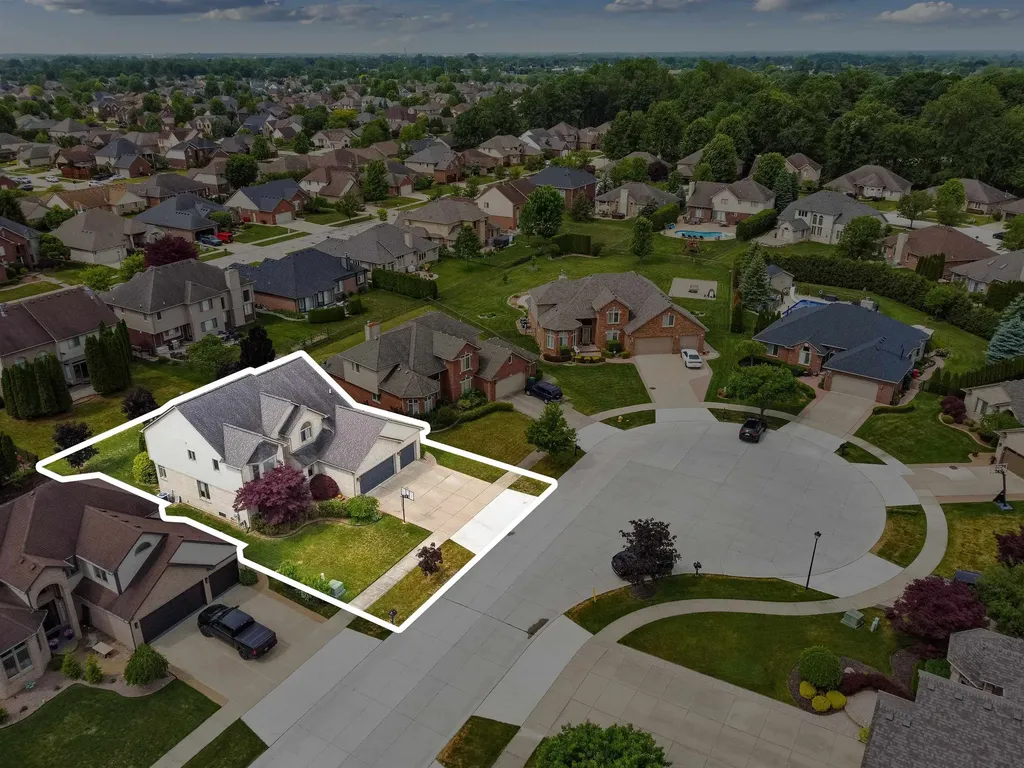 20084 Newcastle Court Macomb Township MI 48044