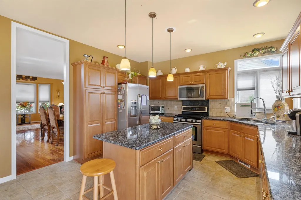 20084 Newcastle Court Macomb Township MI 48044