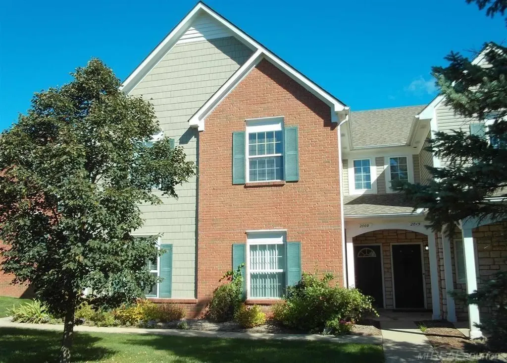 2009 Monarch Drive Utica City MI 48316