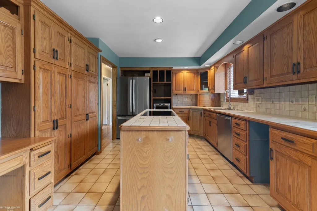 14546 Cornell Street Sterling Heights City MI 48313