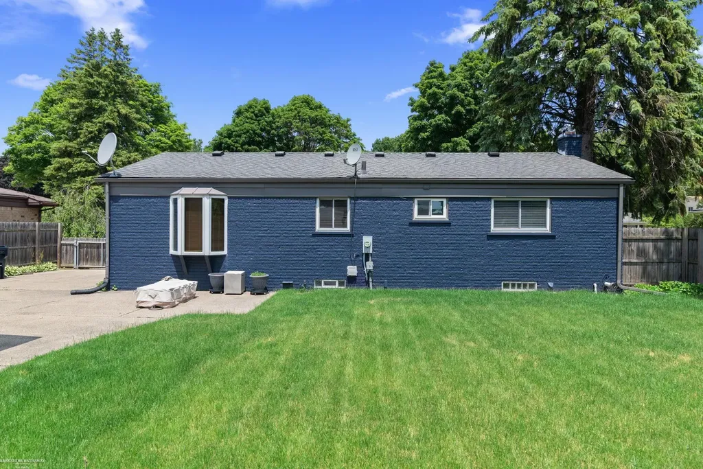 14546 Cornell Street Sterling Heights City MI 48313