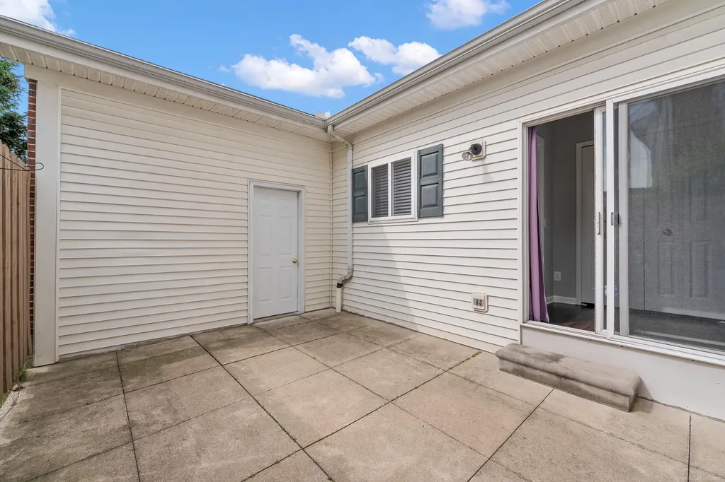 21729 Garrison Street Dearborn City MI 48124