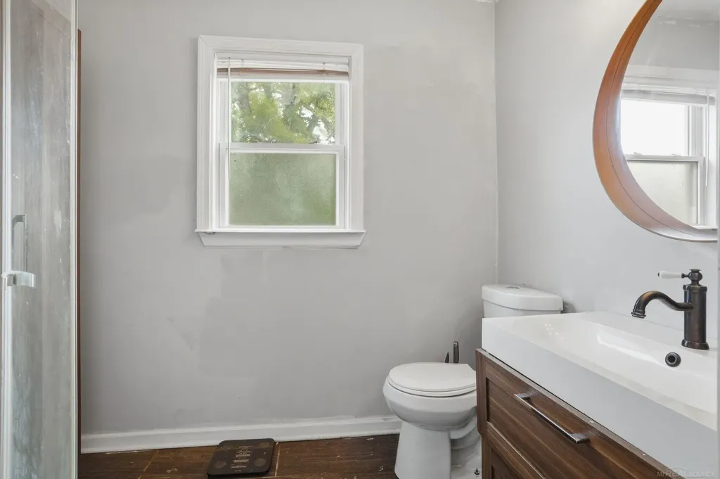 23451 E Scott Boulevard Clinton Charter Township MI 48036