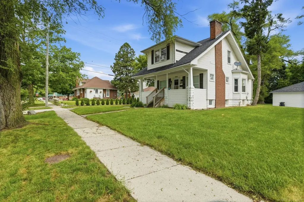 23451 E Scott Boulevard Clinton Charter Township MI 48036