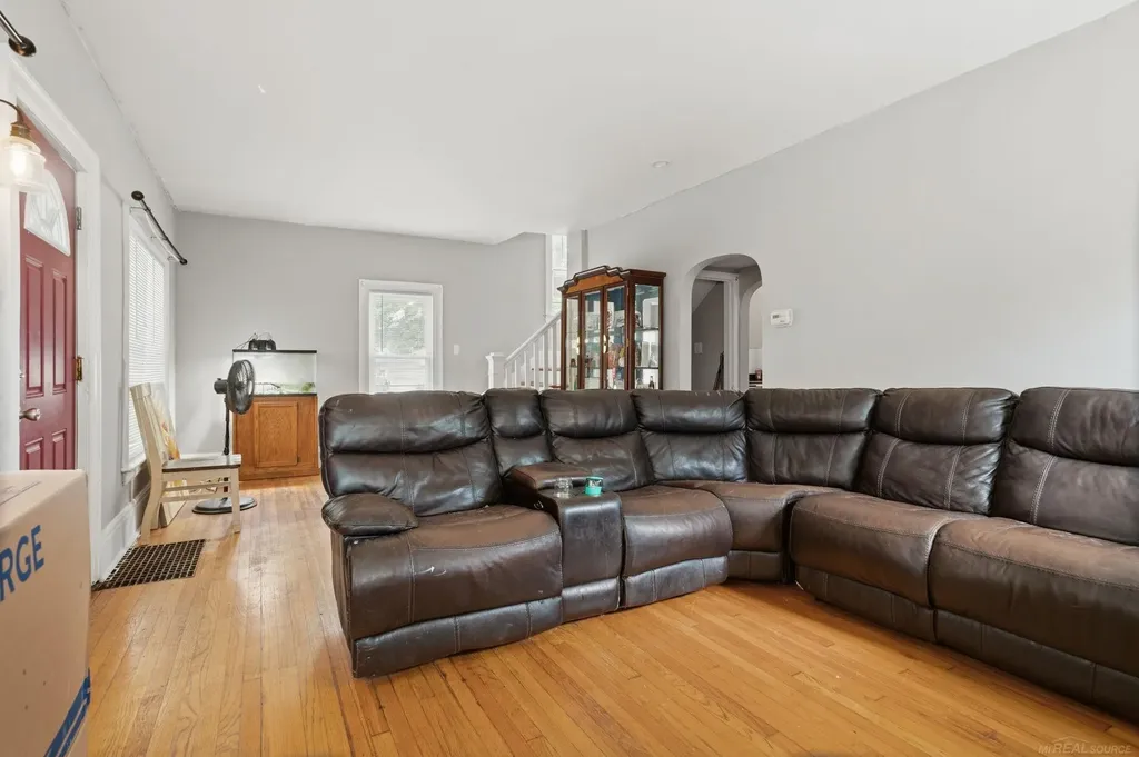 23451 E Scott Boulevard Clinton Charter Township MI 48036