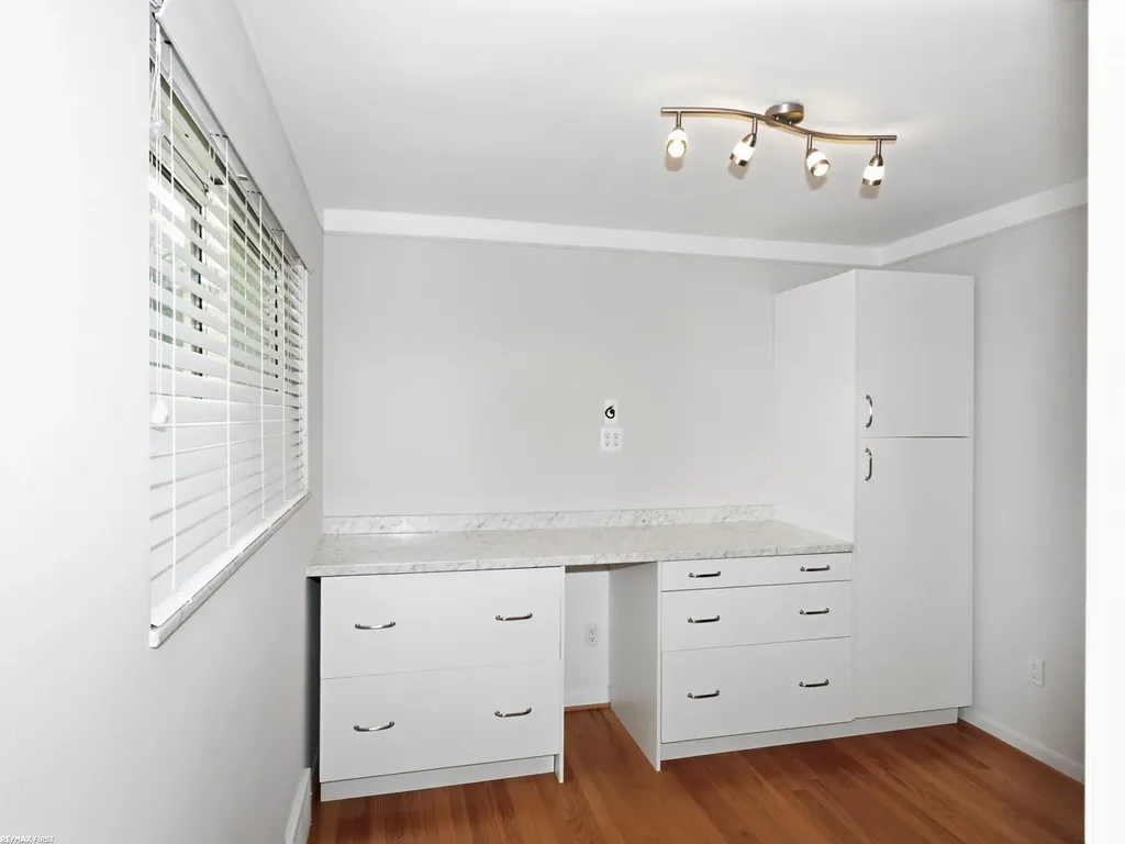 20343 Ardmore Park Street St. Clair Shores City MI 48081