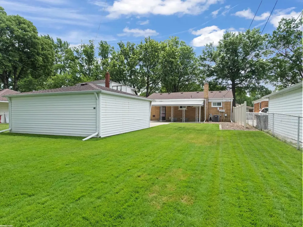 20343 Ardmore Park Street St. Clair Shores City MI 48081