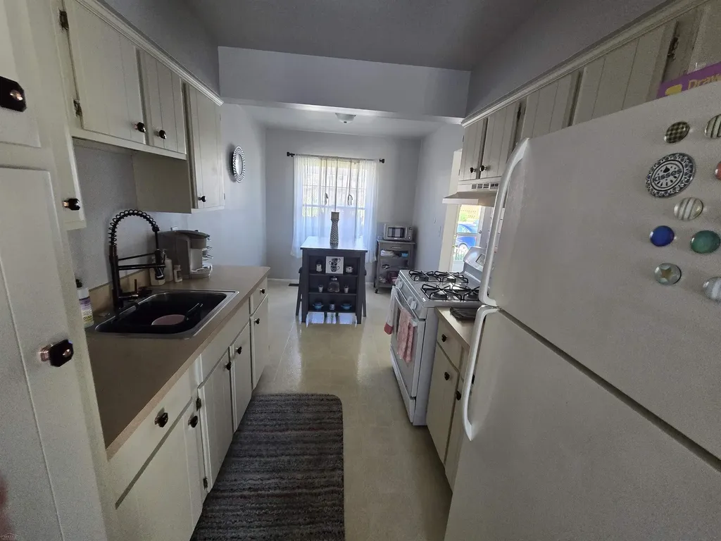 20148 S Great Oaks Circle Clinton Charter Township MI 48036