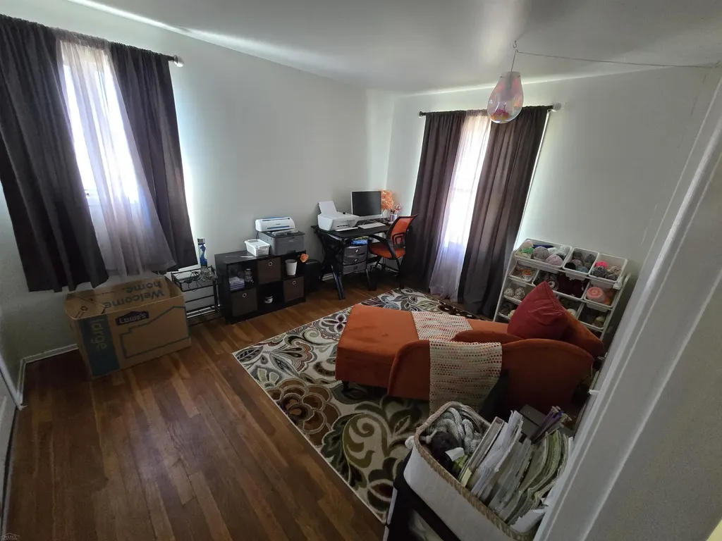 20148 S Great Oaks Circle Clinton Charter Township MI 48036