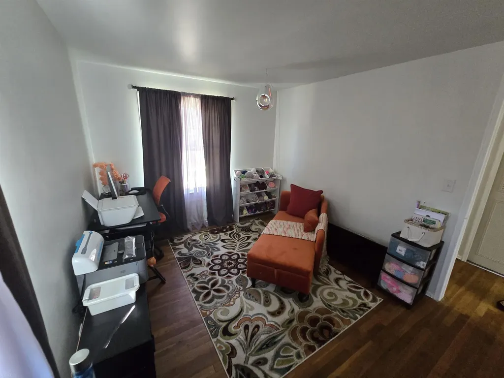 20148 S Great Oaks Circle Clinton Charter Township MI 48036