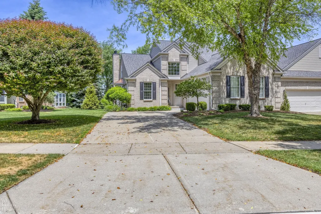 1195 Rock Valley Drive Rochester City MI 48307