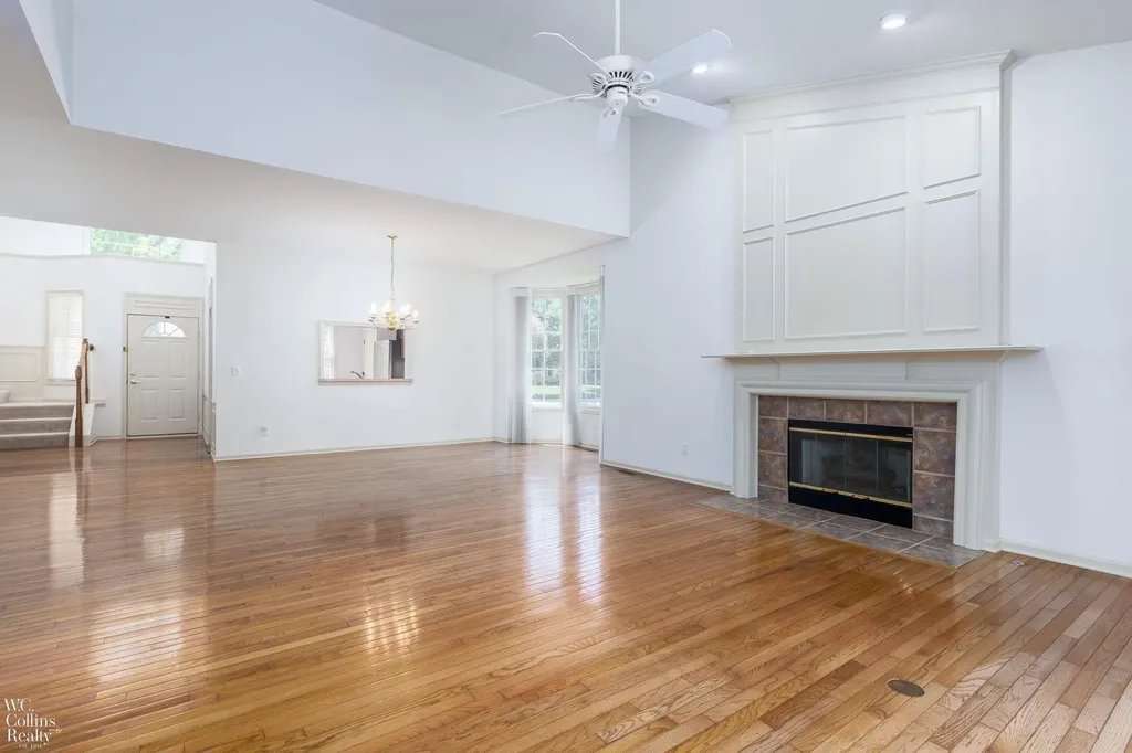 1195 Rock Valley Drive Rochester City MI 48307
