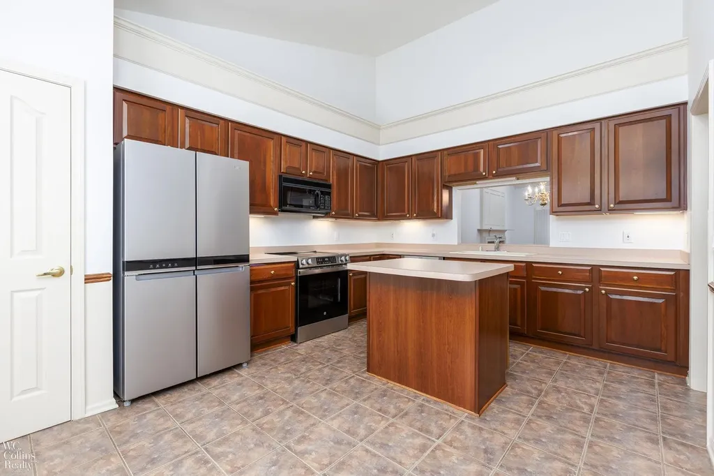1195 Rock Valley Drive Rochester City MI 48307