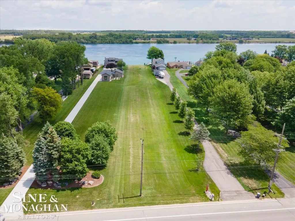 4147 River Road East China Township MI 48450