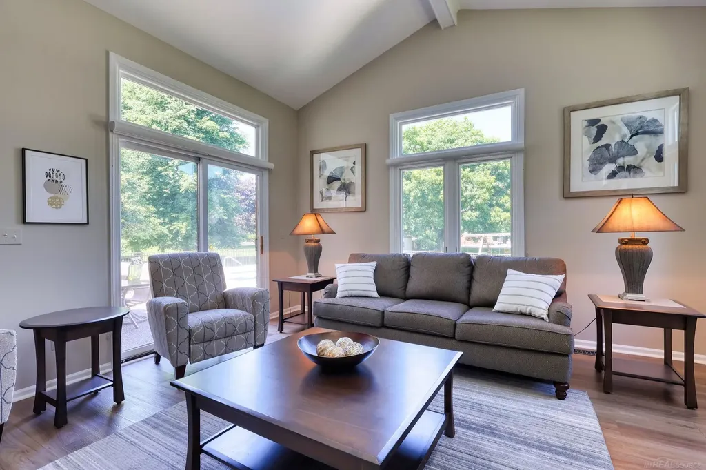 20547 Windham Drive Macomb Township MI 48044