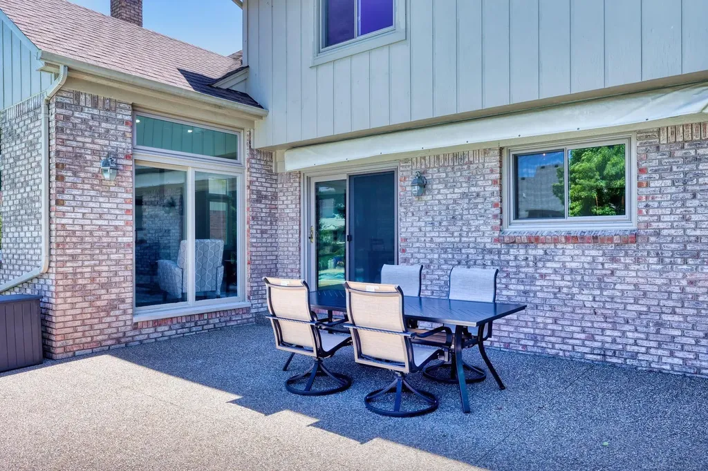 20547 Windham Drive Macomb Township MI 48044