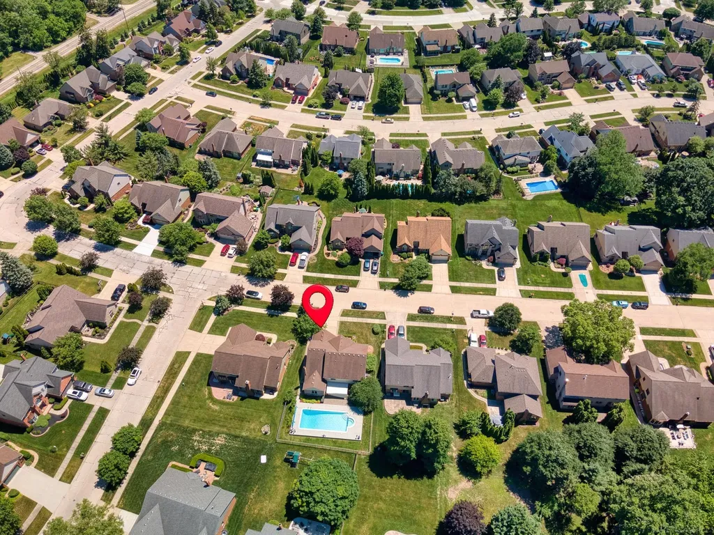 20547 Windham Drive Macomb Township MI 48044