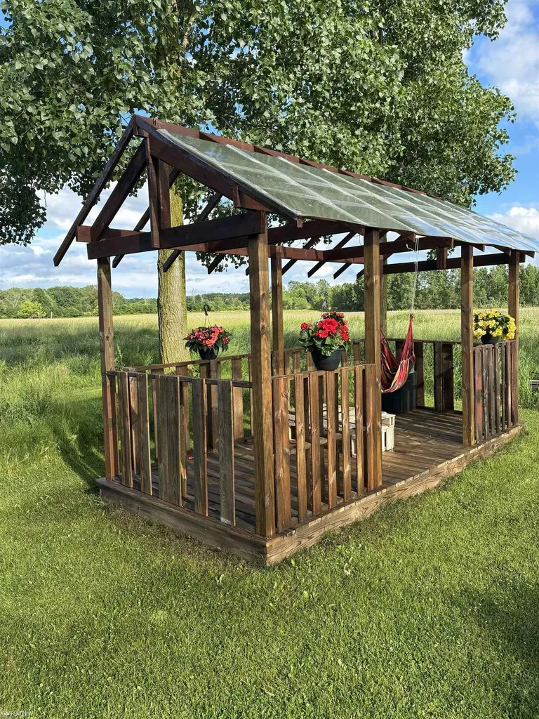 33700 Pratt Road Richmond Township MI 48062