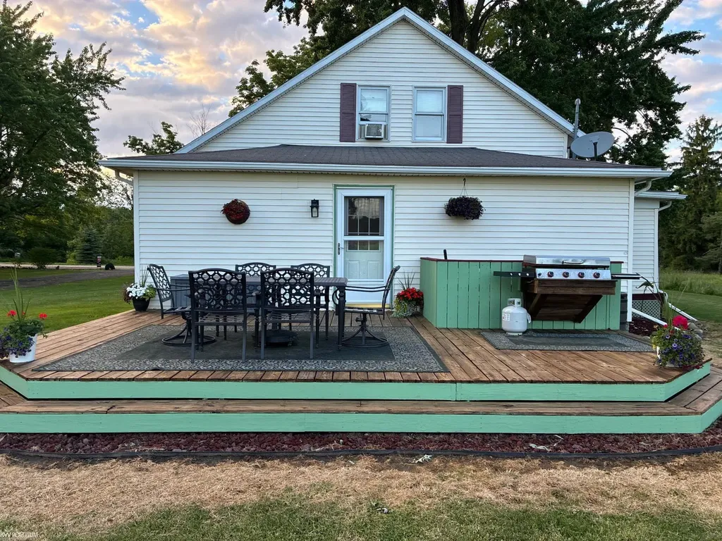 33700 Pratt Road Richmond Township MI 48062