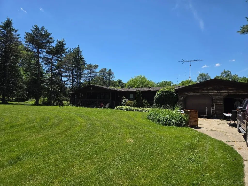 2960 Oakview Street Attica Township MI 48428