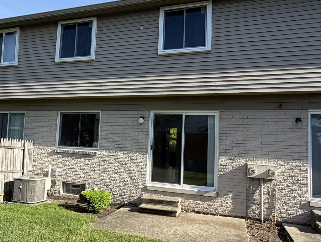 2208 Orchard Crest Street Shelby Charter Township MI 48317