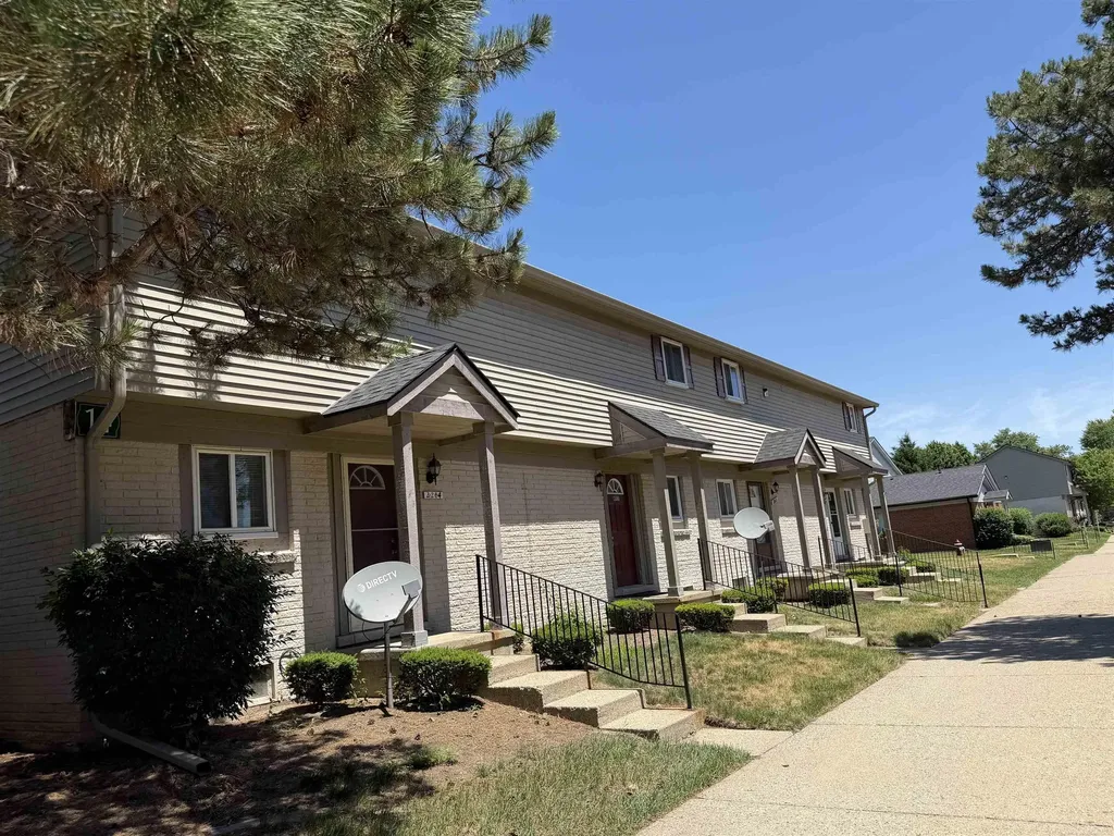 2208 Orchard Crest Street Shelby Charter Township MI 48317