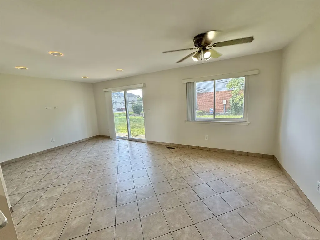 2208 Orchard Crest Street Shelby Charter Township MI 48317