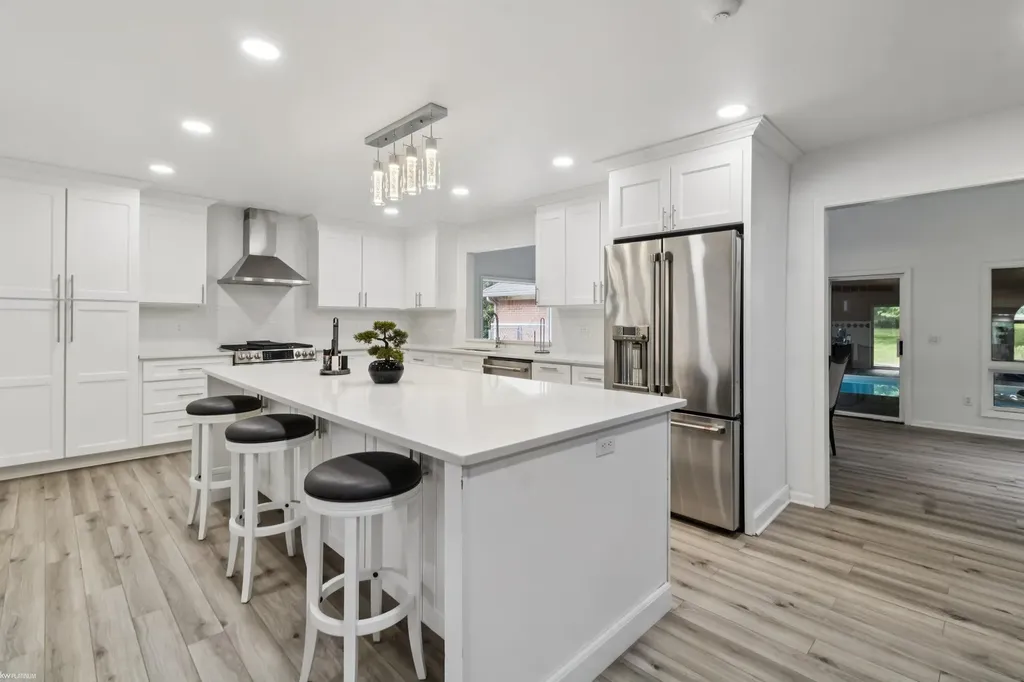 3701 Green Lake Road West Bloomfield Charter Township MI 48324