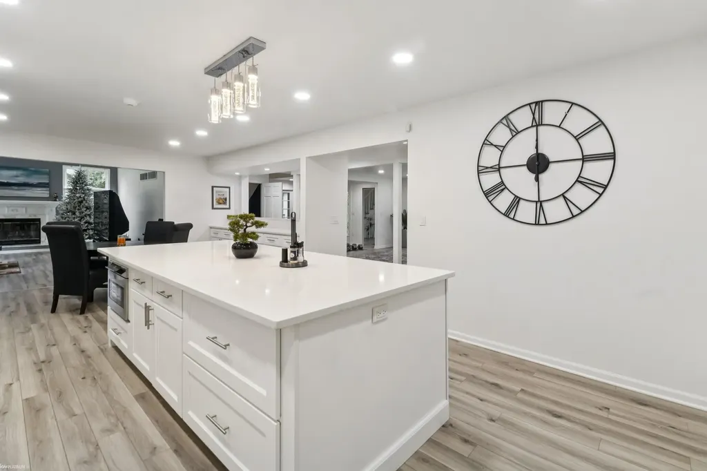 3701 Green Lake Road West Bloomfield Charter Township MI 48324