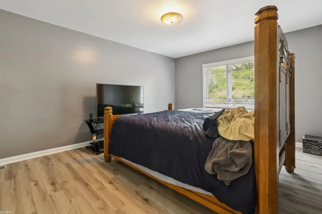 3701 Green Lake Road West Bloomfield Charter Township MI 48324
